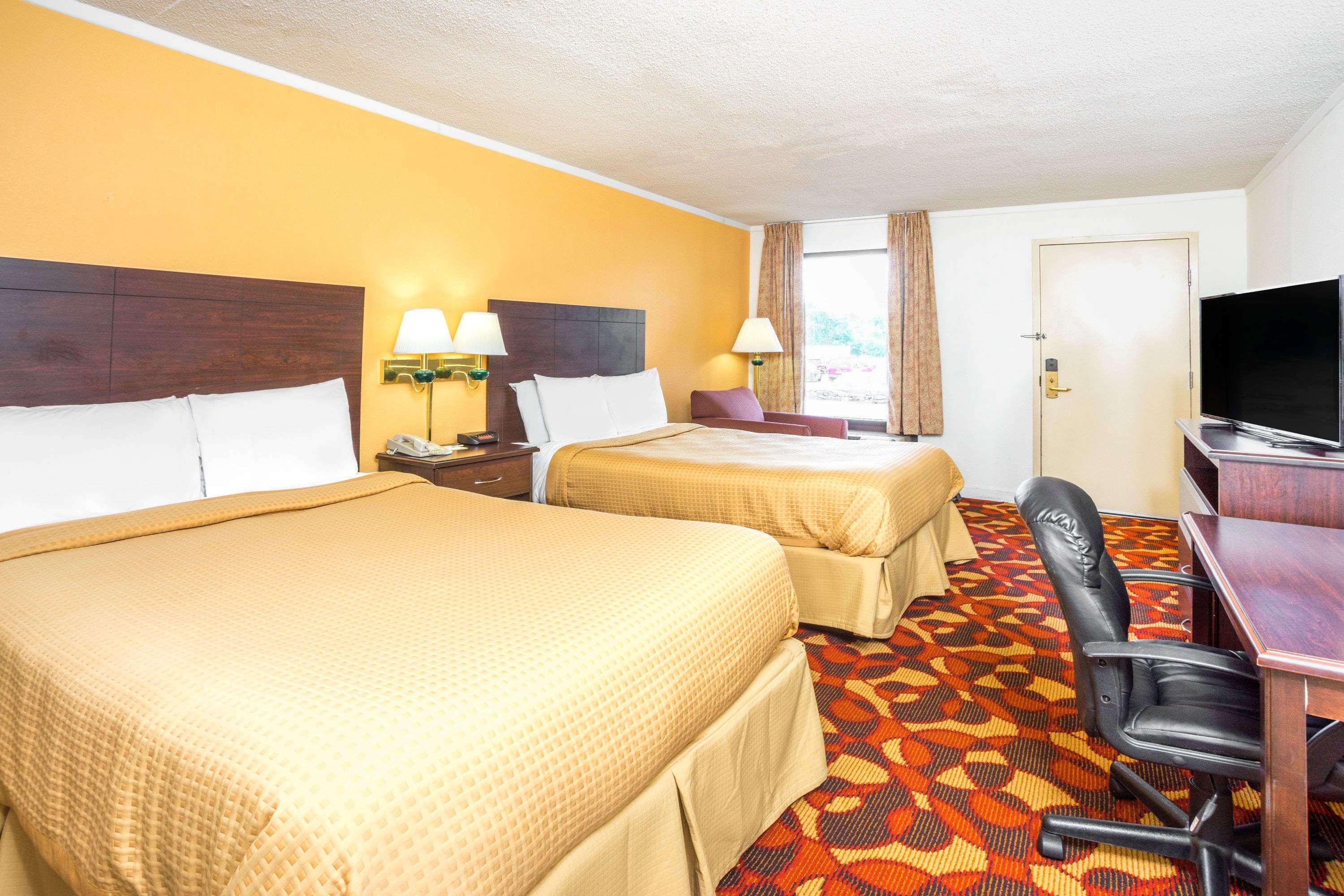Days Inn By Wyndham Salem Exteriér fotografie